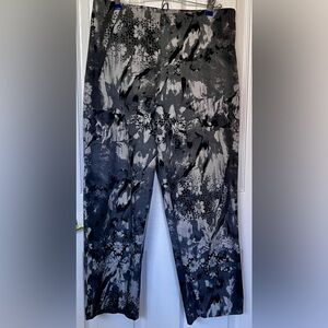 David Paul New York Stretch Straight Leg Pants. Made in USA Sz 8